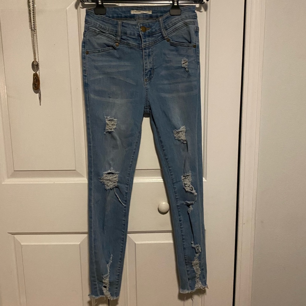 Mashed Potatoes Denim, gently used, size 28, distressed jeans, flattering